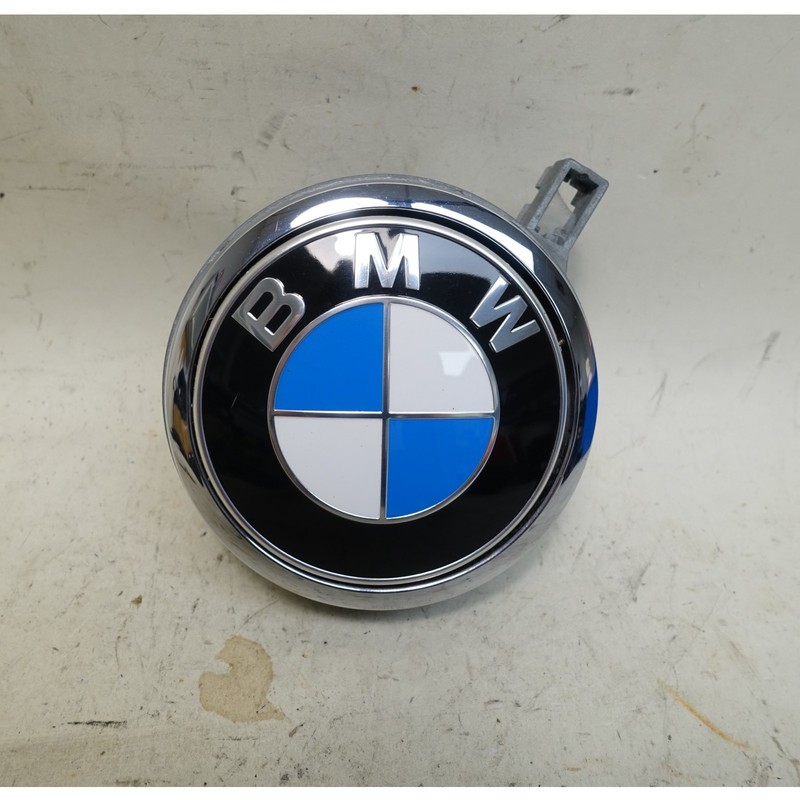 2004–2010 BMW E63 E64 6-Series E86 Trunk Boot Lid Emblem w Lock Latch OEM