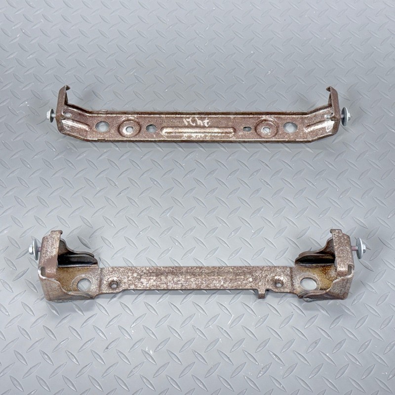 ✅ 19-26 RAM 1500 2500 3500 5th OEM FLOOR CENTER CONSOLE METAL BRACKET FRONT REAR