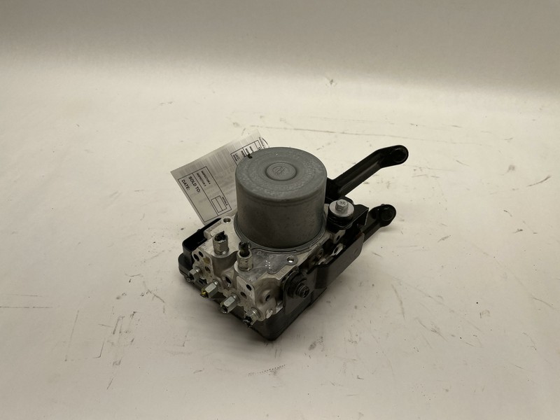 2017 2018 INFINITI Q60 2.0L ANTI LOCK BRAKE MODULE ABS PUMP ASSY OEM 476605CC5A