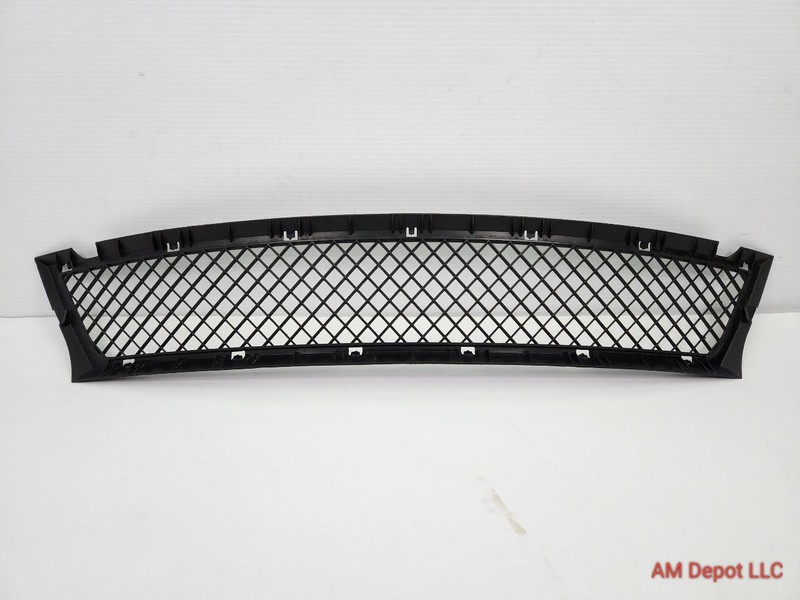 2004 BMW 330ci 325ci E46 Coupe Front Lower Center Bumper Grille Grid 51117065469