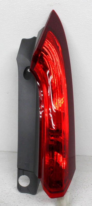 OEM Honda CR-V Right Passenger Side Tail Lamp 34170T0AA01 Lens Cracked