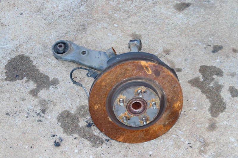 2011-2013 KIA OPTIMA SX FRONT RIGHT PASSENGER SPINDLE KNUCKLE HUB W/ ARM OEM