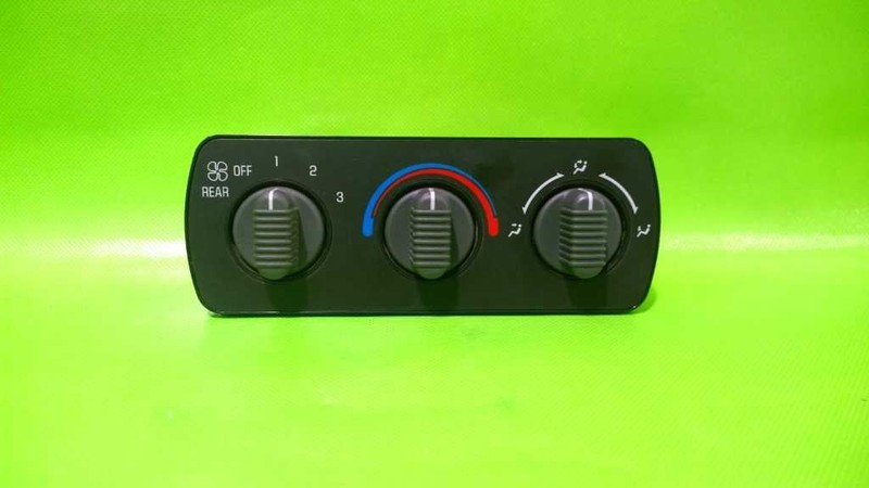00 01 02 YUKON ROOF MOUNT TEMPERATURE CLIMATE CONTROL SWITCH OEM 3989-3
