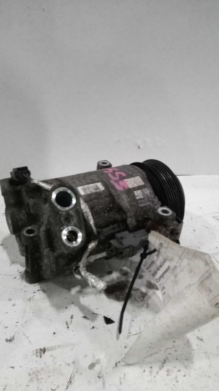2020 Jeep Renegade A/C Compressor OEM 68245074AA 139K Miles Blue