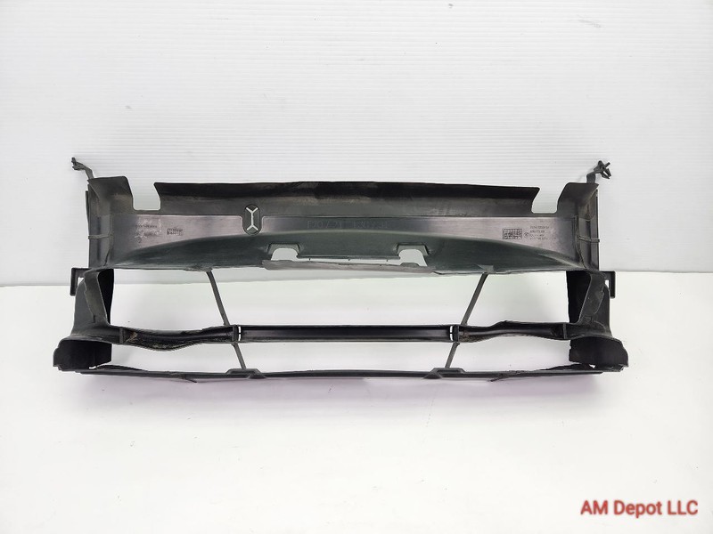 2014 BMW 320i 328i 335i N20 N26 N55 F30 F20 Front Lower Air Duct 5174725541