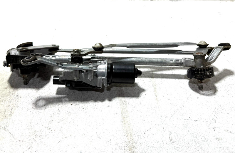 2014-2020 Infiniti Q50 Windshield Wiper Transmission Linkage w/Motor OEM