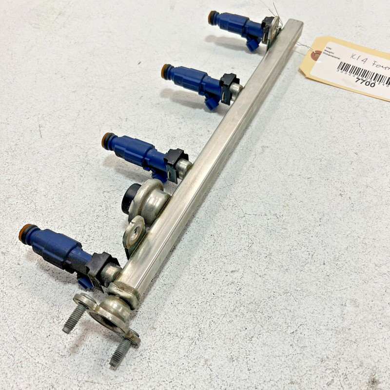 KIA FORTE 2.4L ENGINE FUEL INJECTOR RAIL & FUEL INJECTOR PCS 4 OEM
