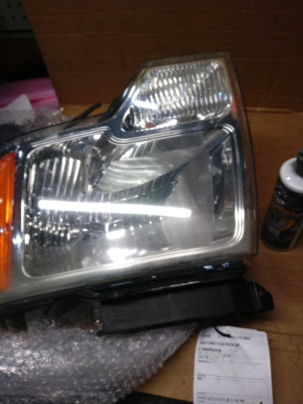 2009 Ford F150 Left Headlight Assembly Black OEM 256557, 239K Miles