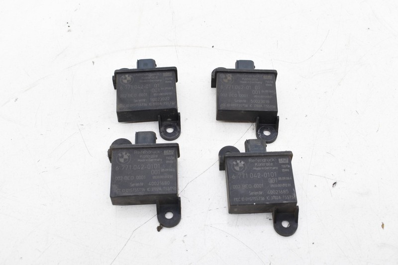 2007 BMW E92 328xi SET OF 4 RDC TPMS TIRE PRESSURE MONITOR SENSORS OEM KW74