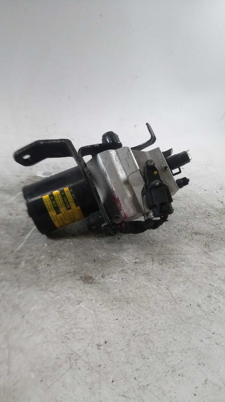 2014 Kia Optima ABS Pump & Motor Assembly OEM 586204U500 124K Miles