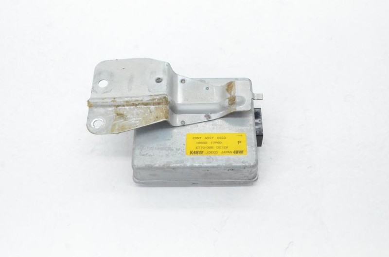1984-1985 Nissan 300ZX Z31 2+0 Cruise Control Module 18930 17P00
