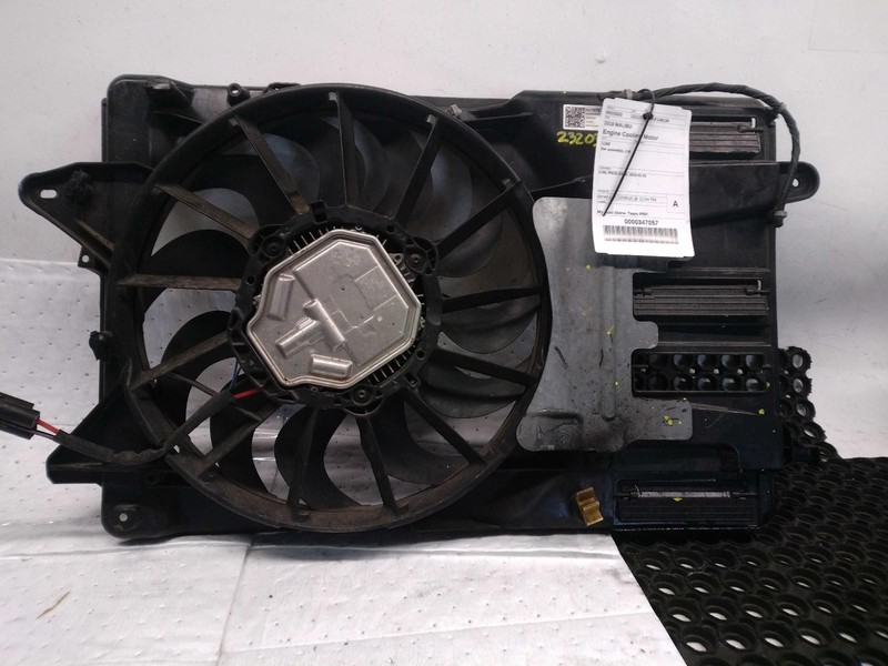 2019 Chevrolet Malibu Engine Cooling Fan Motor OEM 84297679 82K Miles Black