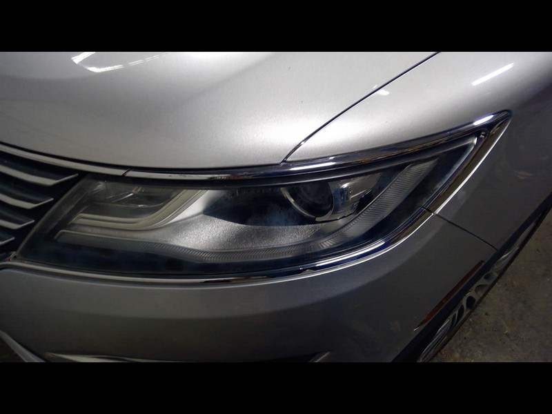 Driver Left Headlight Fits 15-18 MKC 1704822