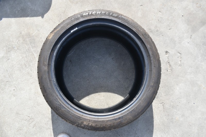 MICHELIN TIRE SIZE 245/40R18 PILOT SPORT **USED**