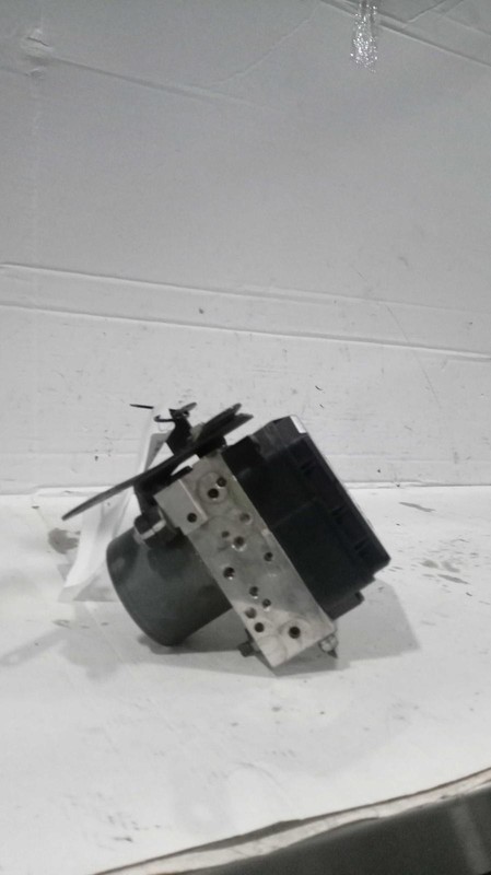 2015 Toyota Tacoma ABS Pump & Motor Assembly OEM 4405004112 146K Mi