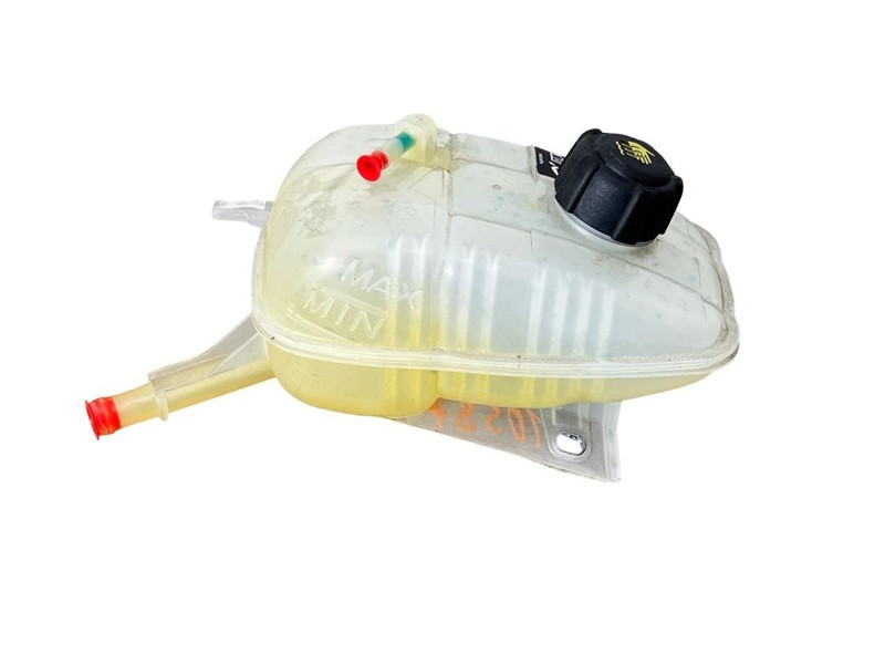2016-2019 BMW 750i Coolant Overflow Bottle