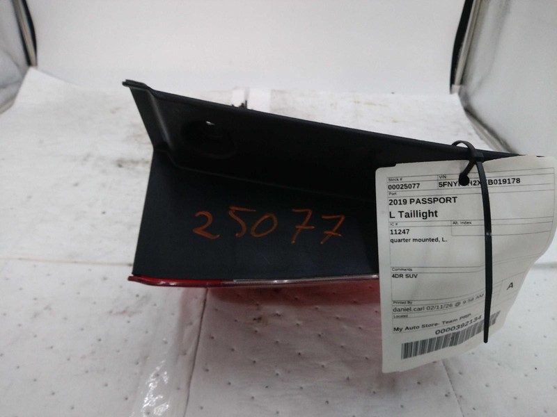 2019 Honda Passport Left Tail Light Assembly Maroon OEM 706763 147K Miles