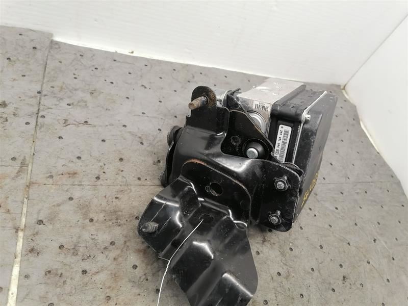 Anti-Lock Brake Part Assembly Rdstr Base With Sport Package Fits 10 370Z 1135656