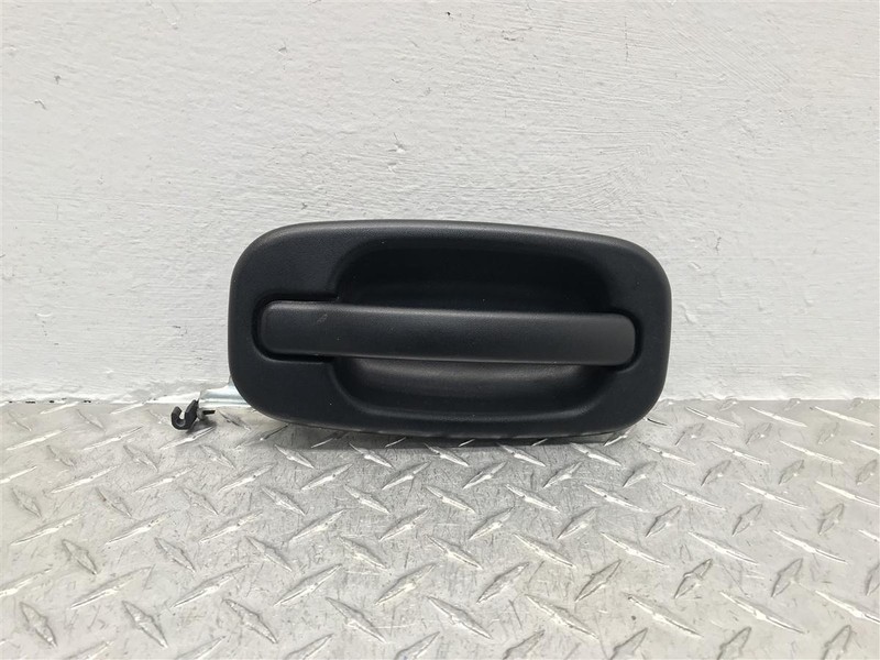 00-06 CHEVROLET SUBURBAN REAR LEFT OUTSIDE EXTERIOR DOOR HANDLE OEM 15721571
