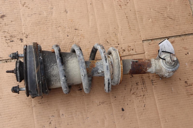 2015-2020 CHEVY/GMC SUBURBAN FRONT LEFT DRIVER SIDE SHOCK STRUT ABSORBER OEM