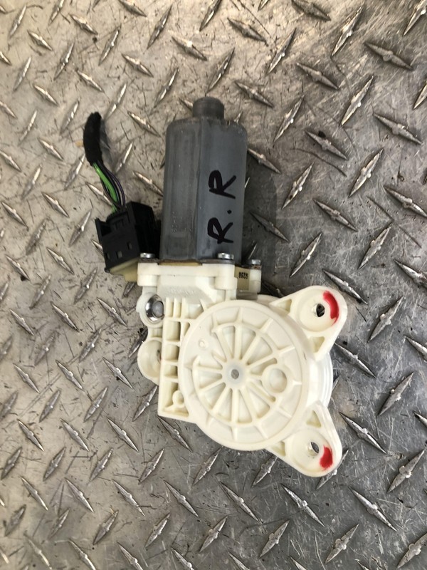 2006-2011 Mercedes Benz W219 Rear Passenger Right Window Motor Regulator