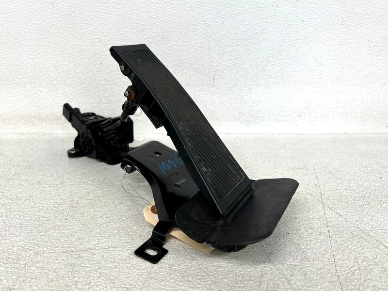 ⭐2014-2020 ACURA RLX GAS ACCELERATOR THROTTLE PEDAL TRAVEL SENSOR OEM LOT2601