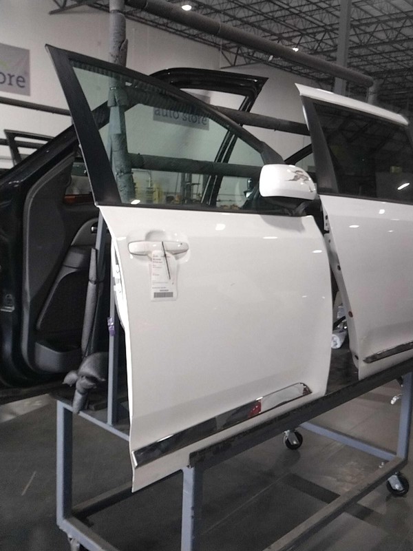 2013 Toyota Sienna Right Door White 4DR Van OEM Used 125K Miles