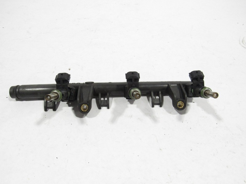 18-24 Can AM Spyder F3 2018 Gas Fuel Injector Injection Rail Set |:Y