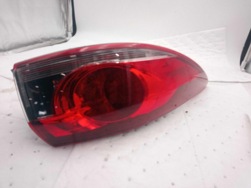 2015 MAZDA 6 Left Tail Light Assembly Red OEM 128K Miles NJ25-28072-714345