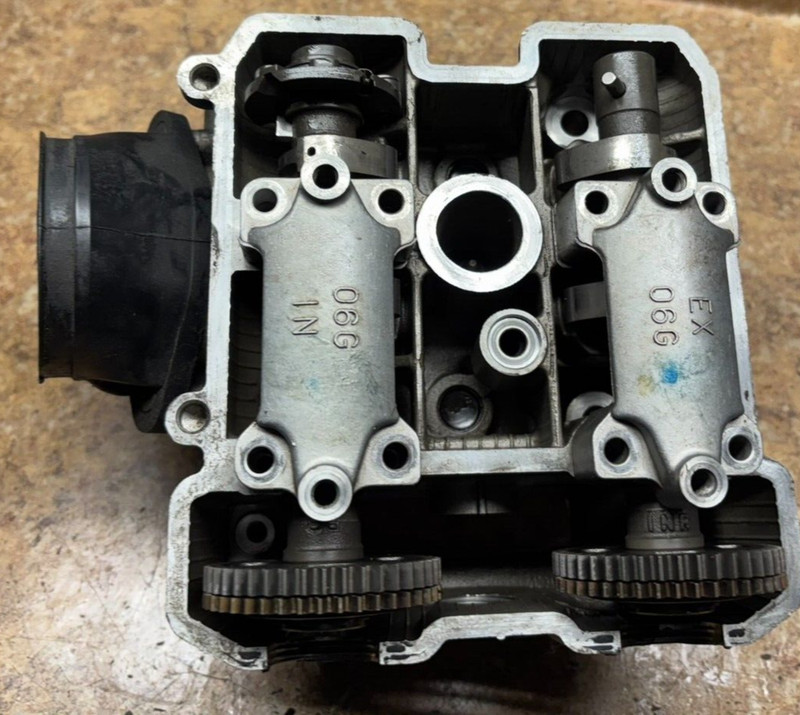 03 Suzuki SV1000 SV1000SK3 SV 1000 SK3 Engine Rear Cylinder Head Cam Shaft D11