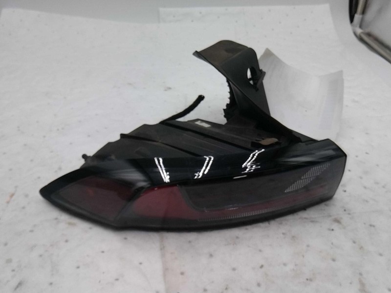 Used Left Tail Light Assembly fits: 2023 Dodge Hornet quarter panel mounted Left