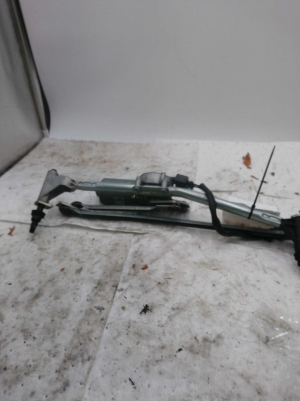 2014 BMW X1 Wiper Linkage OEM Grey 61612990025 103k Miles 6 Month Warranty