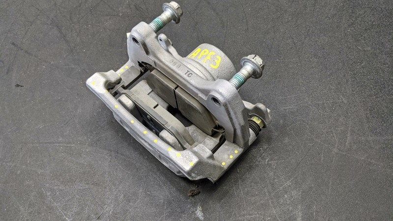 Front Right Brake Caliper 2020 Cadillac CT5 84755224 2021 2022 2023