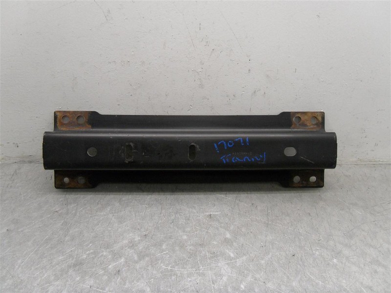 02 03 04 05 DODGE RAM 1500 2WD TRANSMISSION CROSS MEMBER OEM 422.CH8504