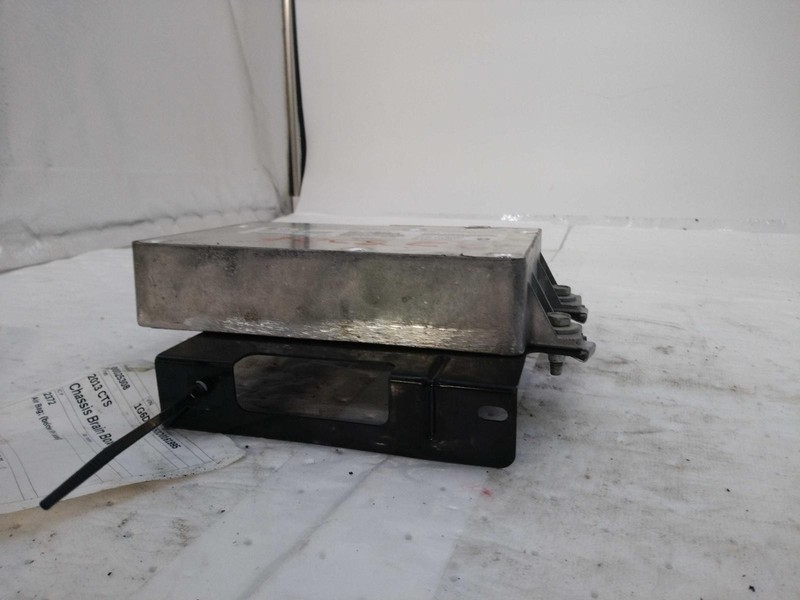 Used Air Bag Module fits: 2013 Cadillac Cts Air Bag below RH seat Grade A