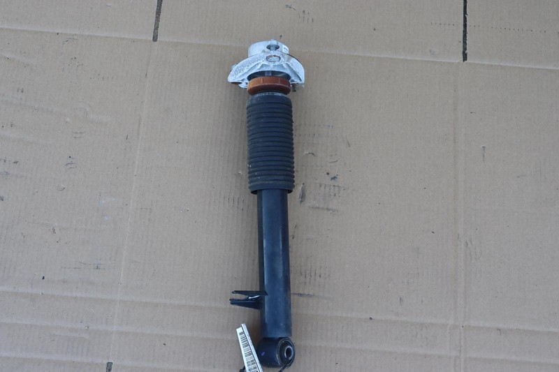 2014-2018 BMW X5 F15 REAR RIGHT SIDE SUSPENSION SHOCK STRUT ABSORBER OEM