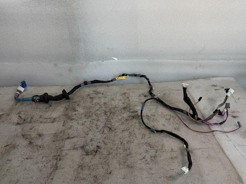 2006 LEXUS ES330 FRONT LEFT DRIVER SIDE DOOR WIRE OEM #020 82152-3T261