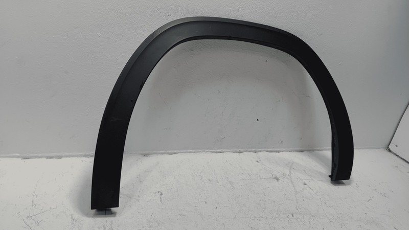 2021-2025 Volkswagen Atlas Rear Passenger Quarter Fender Wheel Molding OEM