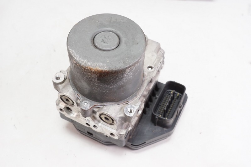 LEXUS ES350 ABS Pump Module VSA Modulator Valve OEM 2013