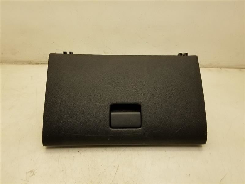 04-06 SCION XB INSTRUMENT GLOVE BOX