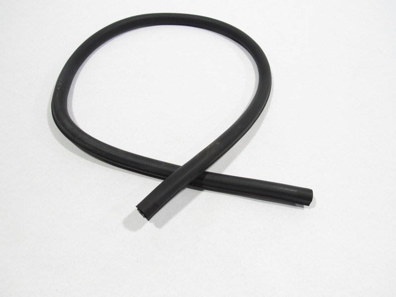 16-23 Audi TT 2019 Right Passenger Door Weatherstrip Rubber Seal ;