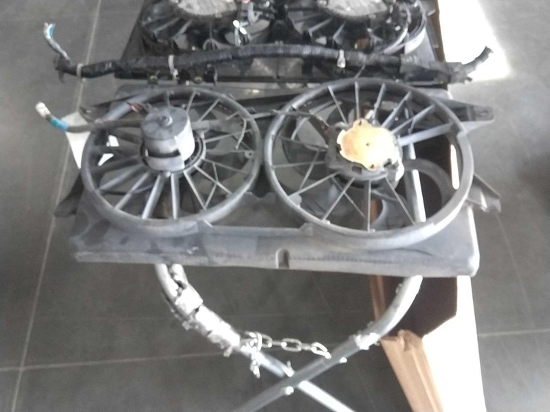 2003 Ford Windstar Engine Cooling Fan Motor OEM 1F2Z8C607A 70K Miles