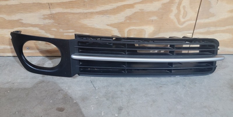 2004 - 2008 Acura TL Sedan Front Right Passenger Fog Light Trim Cover Grille OEM