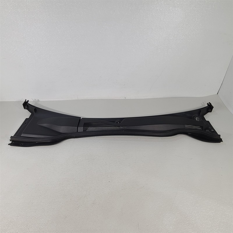 10-15 Camaro SS Windshield Wiper Cowl Trim Panel Aa7308
