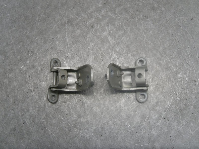 2004 FORD EXPLORER PASSENGER REAR DOOR HINGES PAIR SET OF 2 OEM 133.FD8404
