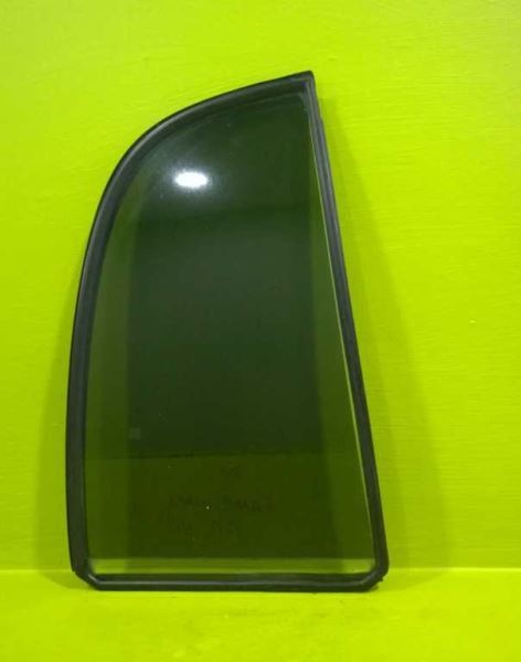 99 00 01 02 03 04 05 GRAND VITARA PASSENGER RIGHT REAR VENT GLASS OEM 3545-20