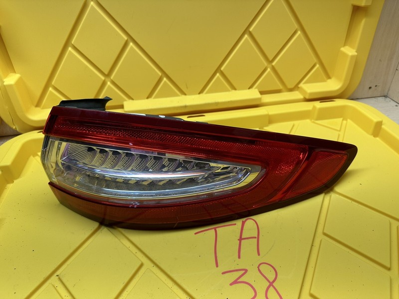 2013-2016 FORD FUSION PASSENGER Passenger Side RH TAIL LIGHT F00HTF405216