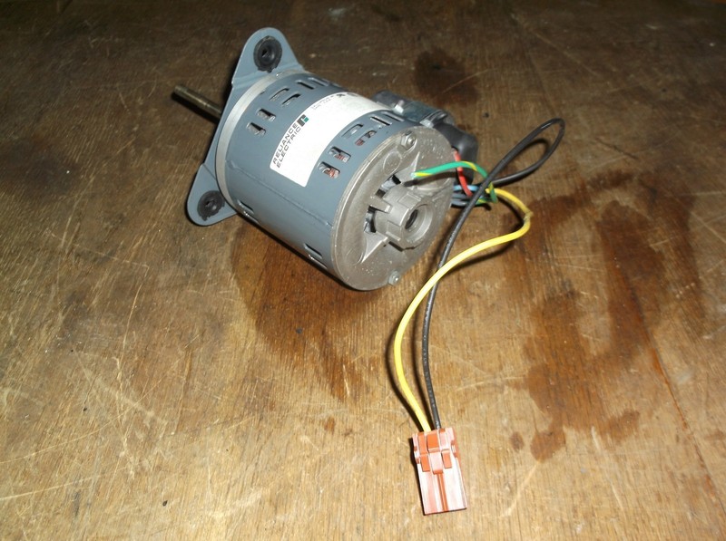 Reliance Electric Motor Type R HP 05890-61310 1/25HP 1680 RPM KP-G330-BOL 4133-0