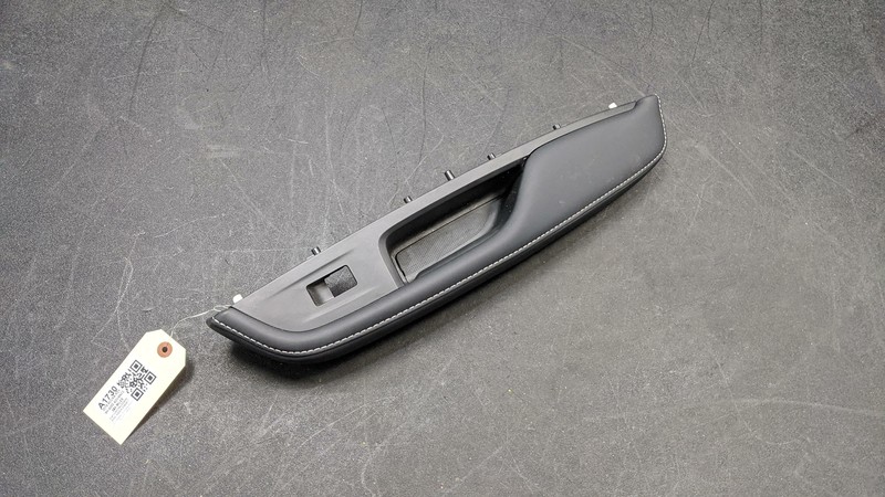 Rear Right Door Armrest Leather 2019 Acura RDX 83702-TJB-A01ZD 2020 2021