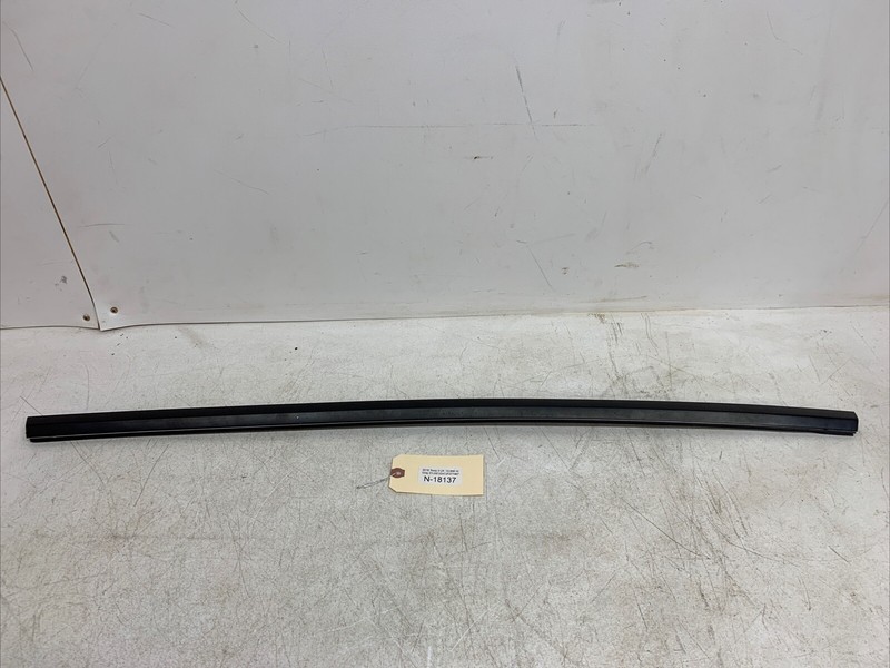 ⚡️17-21 TESLA Model 3 Window Weatherstip Trim Right Rear 1080745-00-F 18137 U8
